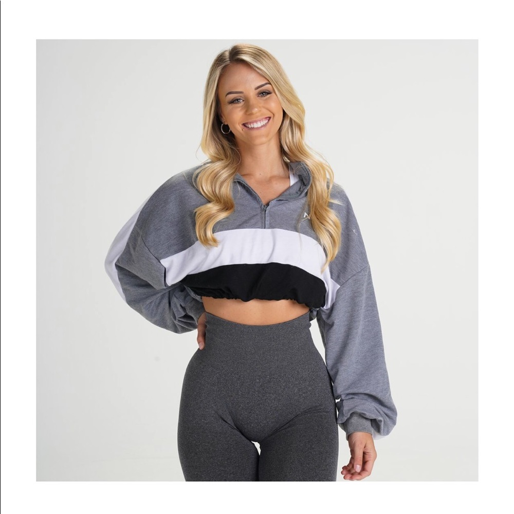 NVGTN Grey Oversized Cropped Pullover